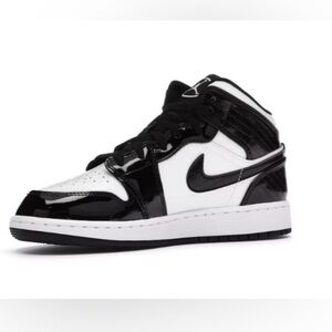 Nike Classic Black and White High-Tops